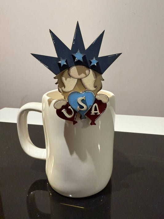 🇺🇸 Lady Liberty Mug Hugger – Patriotic Wooden Mug Decor