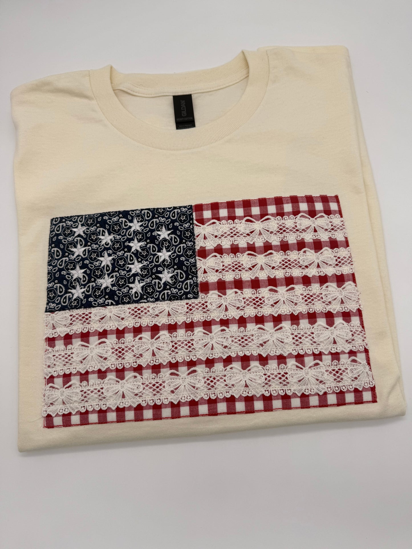 Vintage Lace Flag Appliqué Shirt ✨