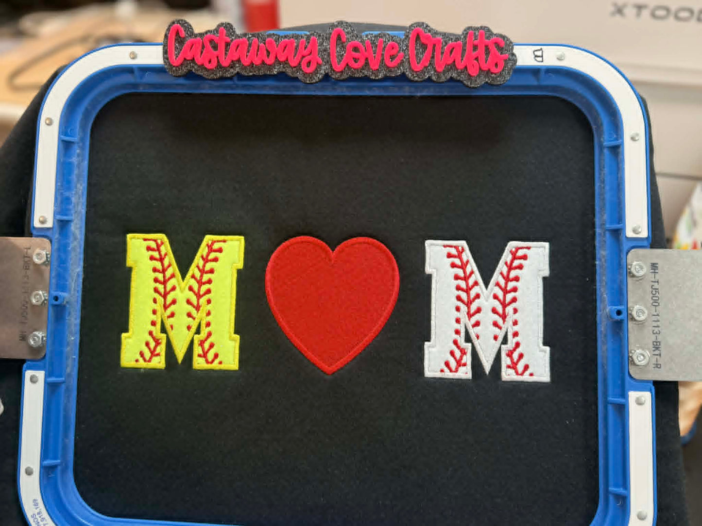 “M ❤️ M” Baseball & Softball Appliqué Sweatshirt ⚾🥎💖